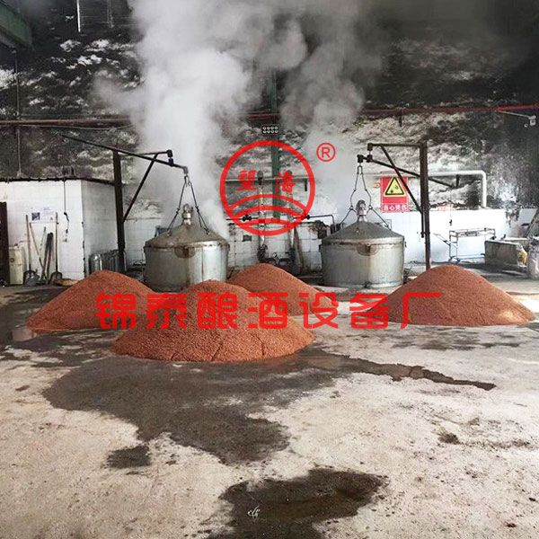 釀酒設備中的蒸餾設備作用有哪些？